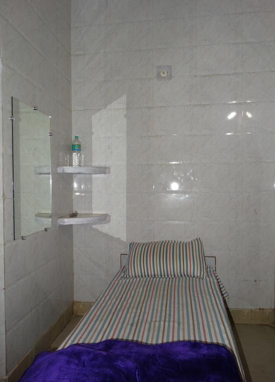 Goldy Guest House Βαρανάσι Εξωτερικό φωτογραφία